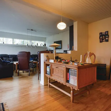 Three-bedroom Holiday In
